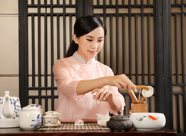 经常去上海虹口靠谱男士会馆，这家私藏已久的店推荐给你